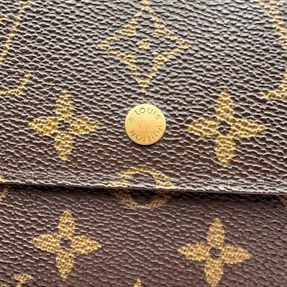 ❤️ Louis Vuitton monogram international trifold wallet - Picture 12 of 13